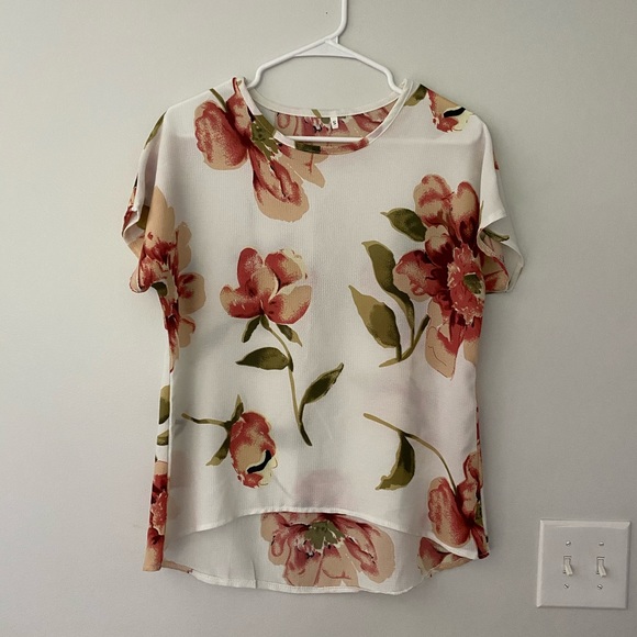 Floral Top - Picture 1 of 1